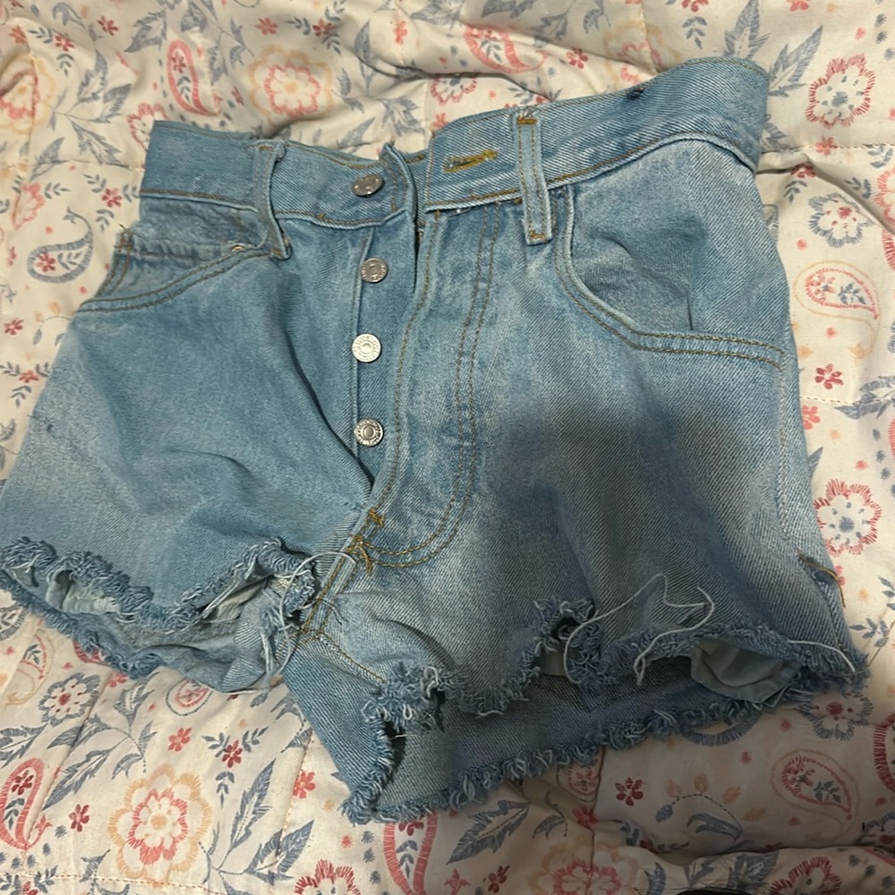Urban outfitters levi's shorts